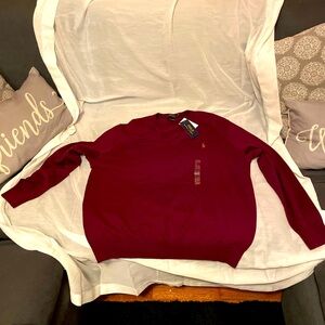 Men’s burgundy, cashmere polo sweater